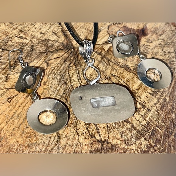 Rainbow Moonstone Pendant & Earrings Set - Picture 10 of 14